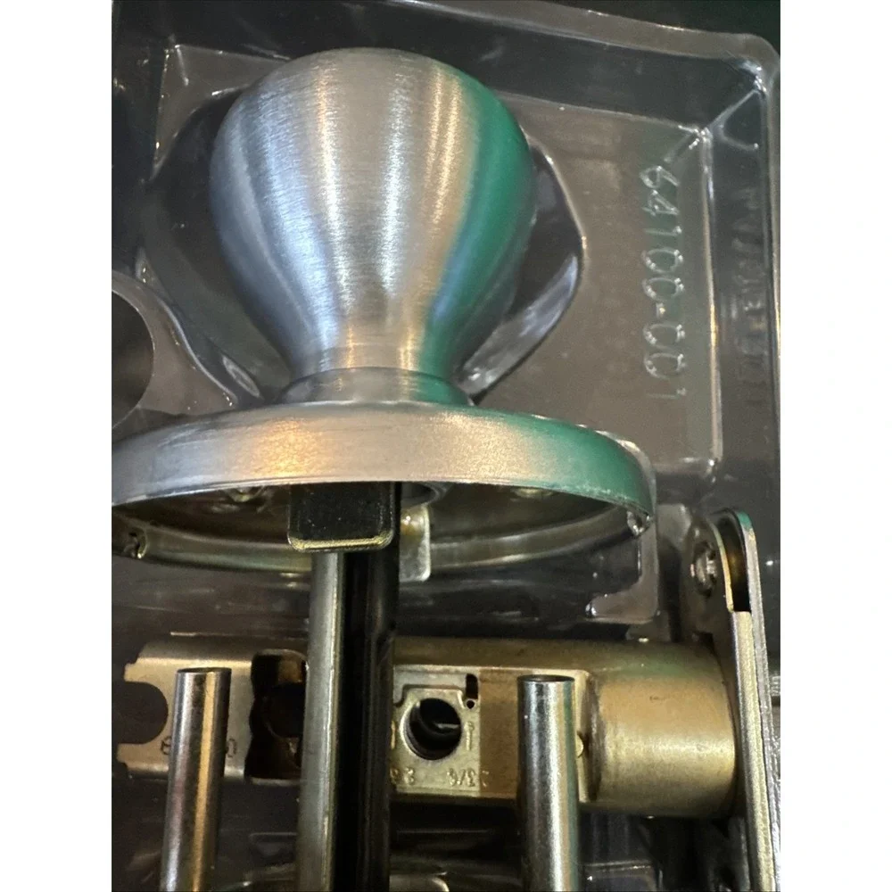 Kwikset 400T-26 Tylo Entry Door Lock - Satin‎ Nickel Finish